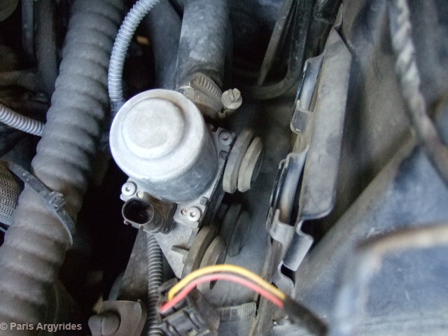 Bmw 323i air leak #2