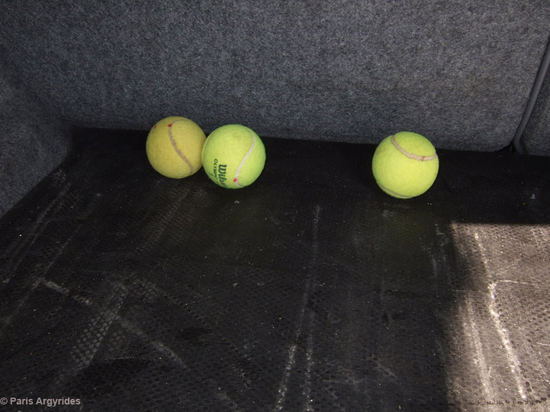 Bmw parcel shelf rattle